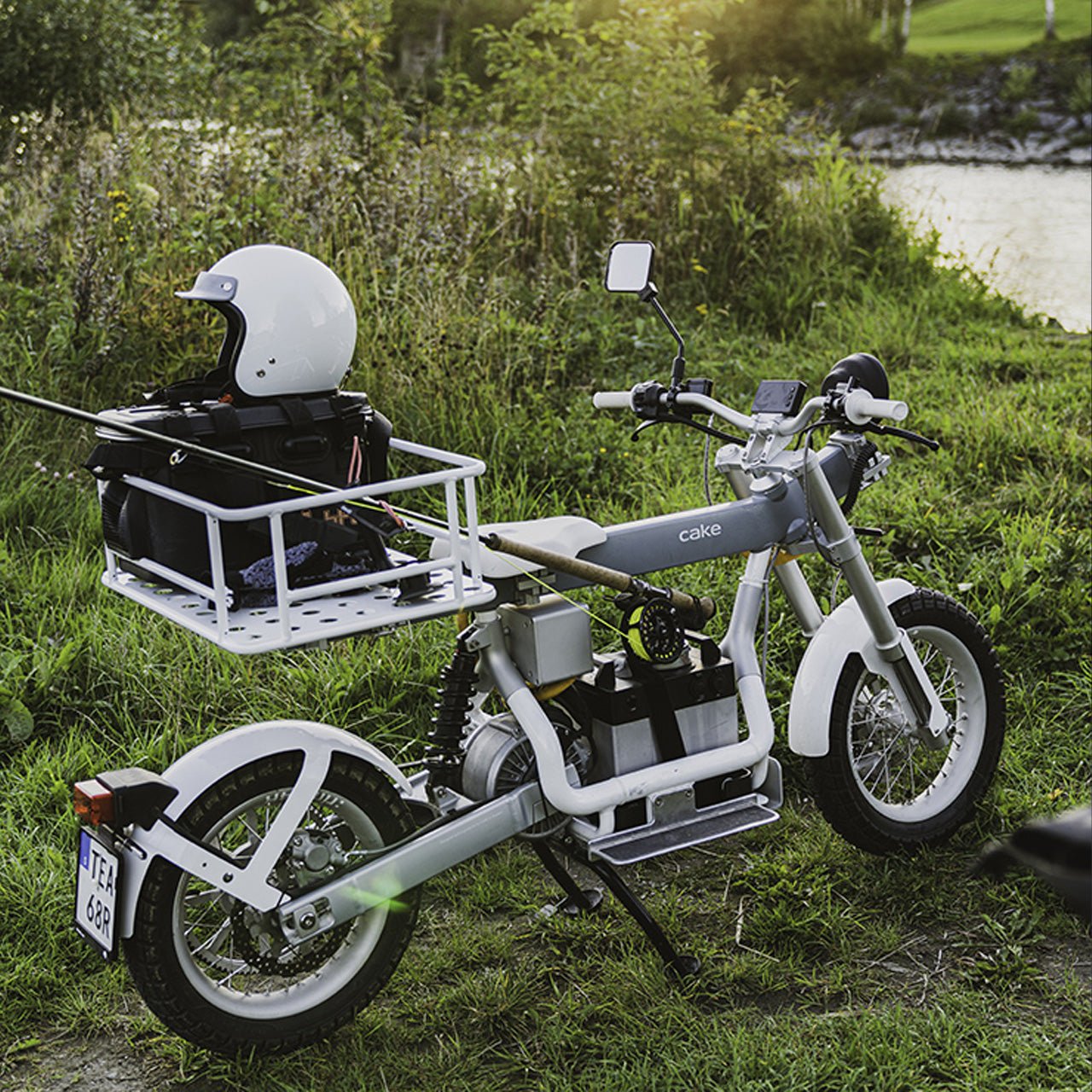cake tackle box electric bike CAKE Ösa+