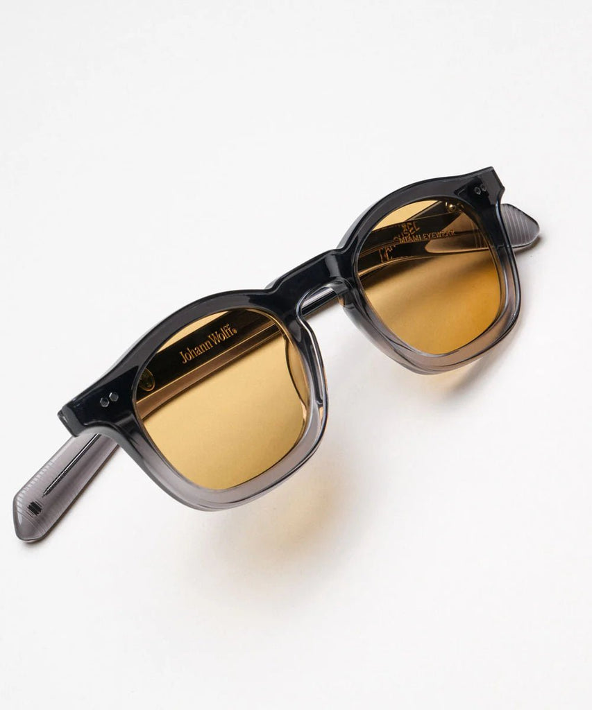 Carousel Light - EMOTO Supply Co. - Merchandise - Johann Wolff