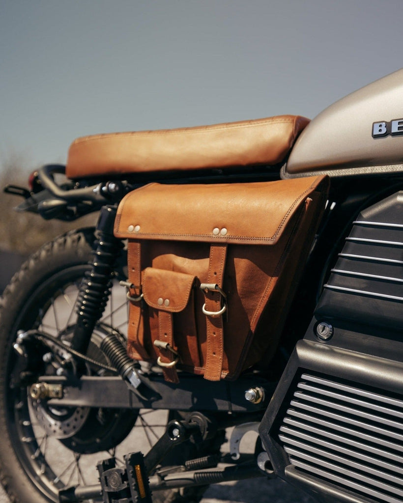 Leather Saddle Bag - EMOTO Supply Co.