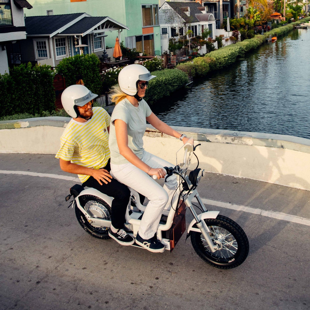 Passenger seat (Makka & Aik) - EMOTO Supply Co. - Accessory - CAKE