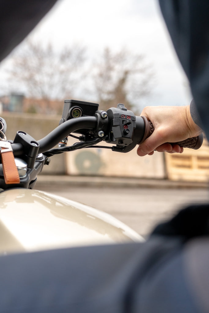 Scrambler Spec - EMOTO Supply Co. - Beachman